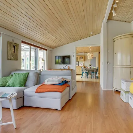 Monja - 350m From The Sea By Interhome *